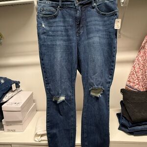 JUDY BLUE Classic Blue Distressed Women's Jeans